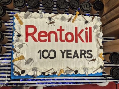 Cumple 100 rentokil2